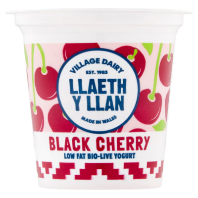 Llaeth y Llan Black Cherry Low Fat Bio-Live Yogurt 125g thumbnail 2