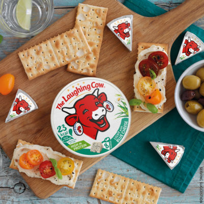 Light Blue Cheese Spread Triangles x8 120g thumbnail 3
