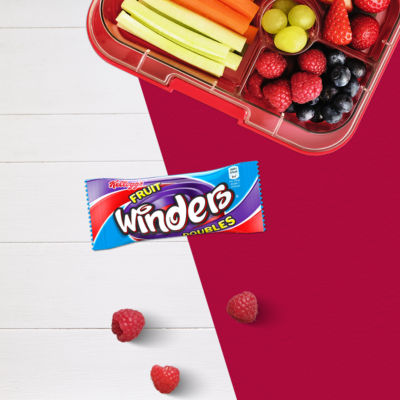 Fruit Winders Doubles Strawberry & Blackcurrant Snack Rolls 5x17g thumbnail 4