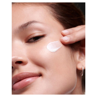 Vitamin C Brightening Day Cream, Boost Glow & Enhance Skin Radiance, 50ml thumbnail 4