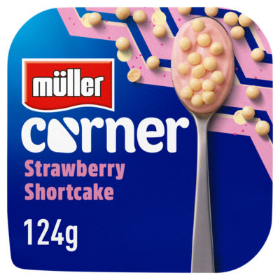 Strawberry Yogurt with White Chocolate Shortcake Balls 124g thumbnail 2