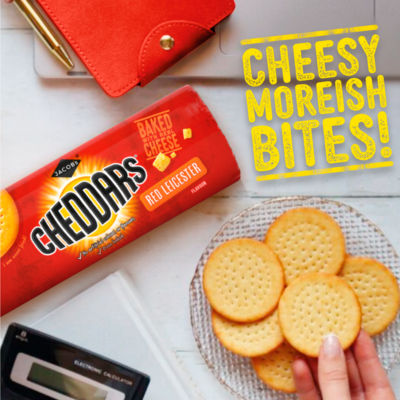 Cheddars Red Leicester Flavour Cheese Biscuits 150g thumbnail 3