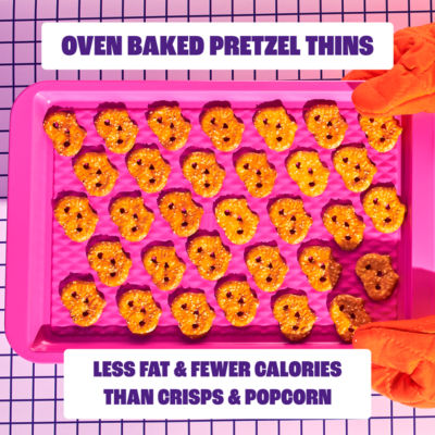 Sweet Chilli Oven-Baked Pretzel Thins 140g thumbnail 4