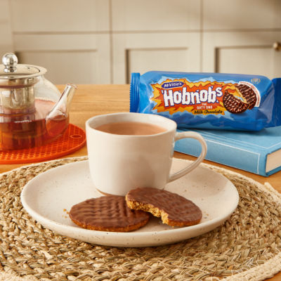 Milk Chocolate Hobnobs Biscuits - The Oaty One Twin Pack 2 x 262g, 524g thumbnail 3