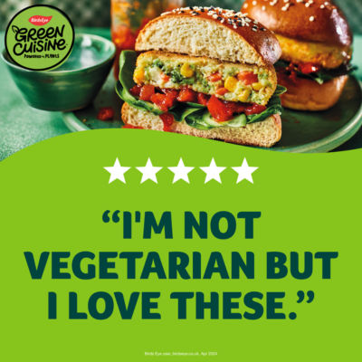 4 Green Cuisine Vegetarian Veggie Quarter Pounder Burgers 454g thumbnail 3