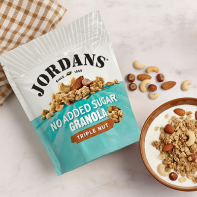 No Added Sugar Triple Nut Granola Breakfast Cereal 425g thumbnail 3