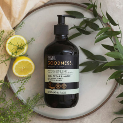 Goodness Oud, Cedar & Amber Natural Hand Wash 500ml thumbnail 4