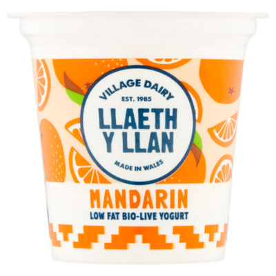Llaeth y Llan Mandarin Low Fat Bio-Live Yogurt 125g thumbnail 2
