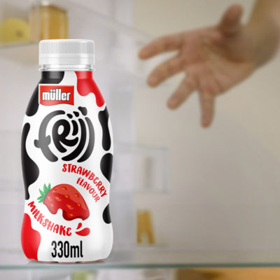 Müller Frijj Strawberry Cheesecake Flavour Milkshake 330ml thumbnail 4