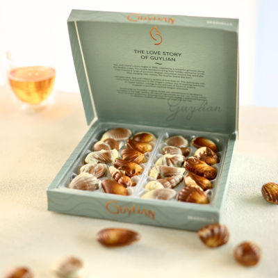 The Original Seashells 22 Chocolates with Hazelnut Praliné Filling 250g thumbnail 3