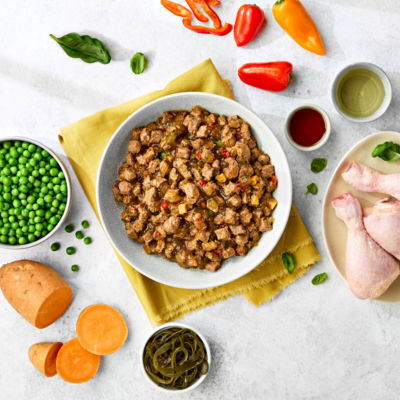 Natural Dog Food Chicken in Herb Gravy Adult Dog 1-7 Years 100g thumbnail 4