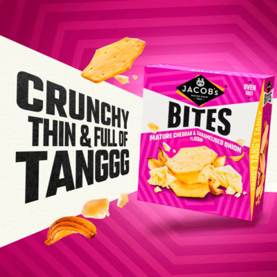Bites Mature Cheddar & Onion Crackers 125g thumbnail 3