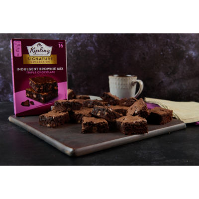 Signature Baking Triple Chocolate Brownie Cake Mix 379g thumbnail 4