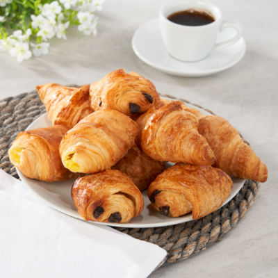 The Bakery at  9 Mini Pastries Family Pack thumbnail 2