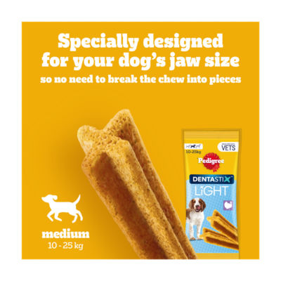 PEDIGREE® DENTASTIX™ Light Daily Dental Chews Medium Dog Treats 5 Sticks thumbnail 4