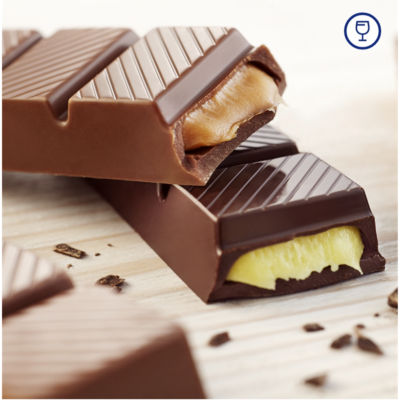 Milk Chocolate Bar with Salted Caramel Filling 45g thumbnail 3