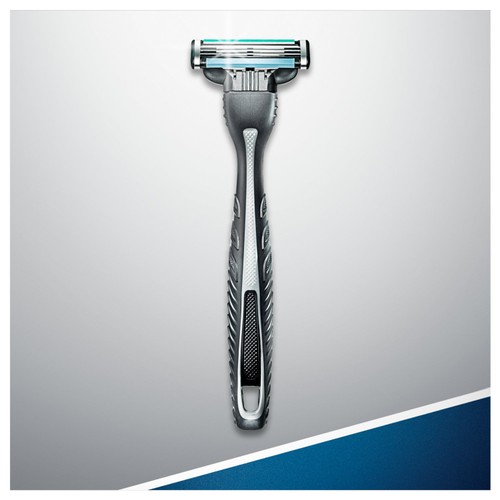 Gillette Mach3 Disposable Razors 3 Pack thumbnail 6