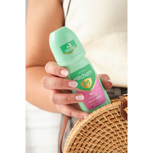 Mitchum Powder Fresh Antiperspirant Deodorant thumbnail 2