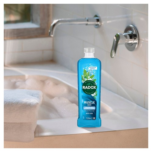 Radox Muscle Soak Bath Soak   1L thumbnail 4