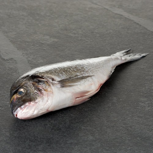 Market Street Whole Seabream 224g