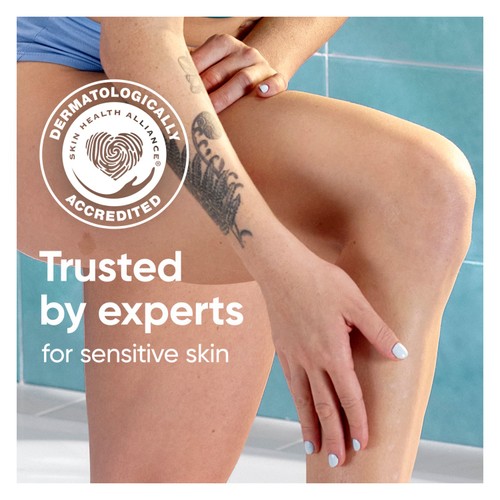 Gillette Venus Deluxe Smooth Sensitive Razor Starter Pack thumbnail 4