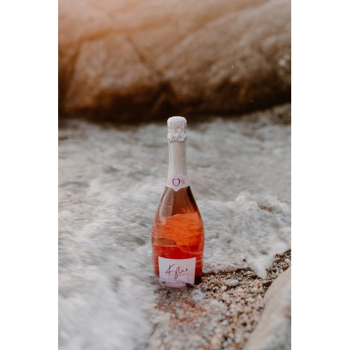 Kylie Minogue Alcohol Free 0% Sparkling Rose Wine 75cl thumbnail 3