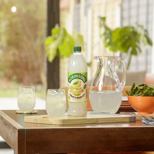 Robinsons Fruit & Barley With Vitamins Apple & Pear Squash 1L thumbnail 2