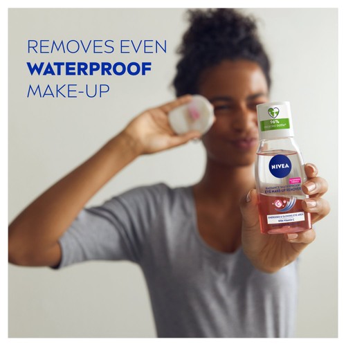 NIVEA Glow Shake-It Eye Make-Up Remover  thumbnail 5