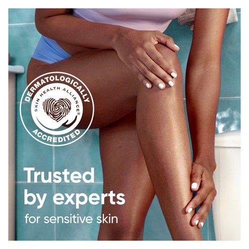 Venus Comfortglide Sensitive Platinum Razor thumbnail 3