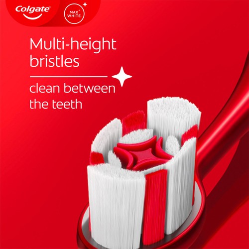 Colgate Max White Ultra Manual Soft Toothbrush thumbnail 2