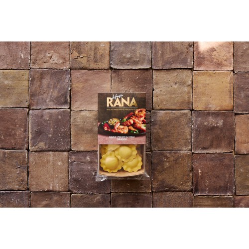 La Famiglia Rana Garlic Prawn & Chilli Girasoli 250g thumbnail 3