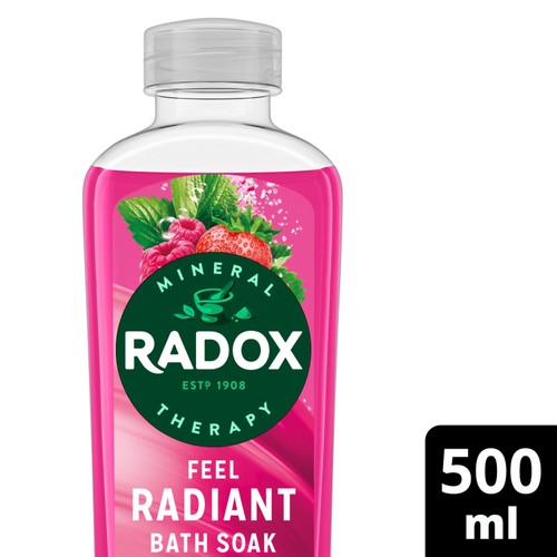 Radox Strawberry Feel Radiant Bath Soak Bubble Bath 500ml