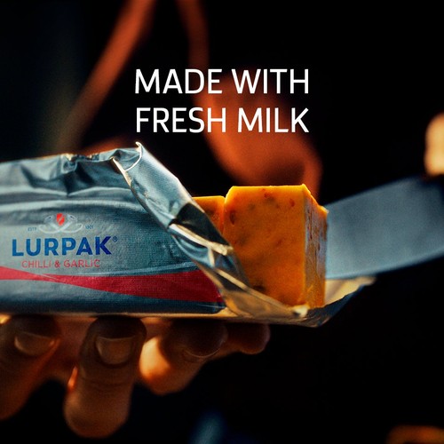 Lurpak Chilli & Garlic Butter 125G thumbnail 5