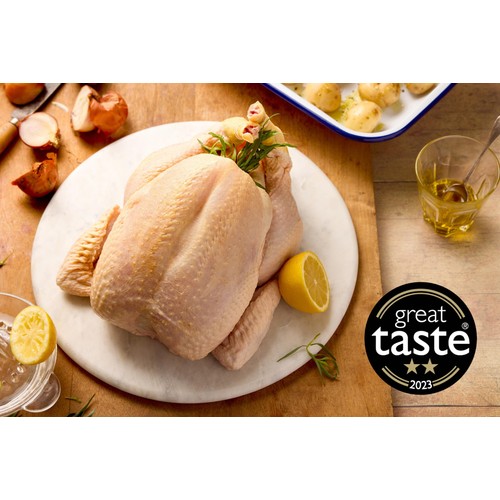 Packington Free Range Medium Whole Chicken thumbnail 3
