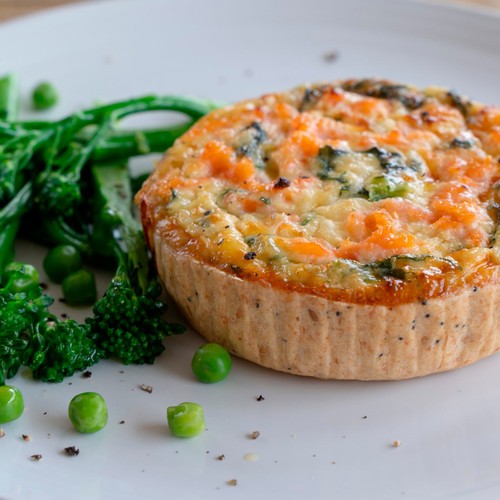Higgidy Smoked Salmon & Spinach Quiche thumbnail 2