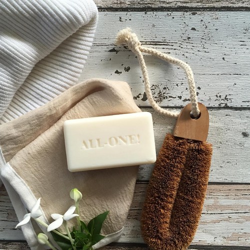 Dr. Bronner's Lavender Organic Multi-Purpose Soap Bar thumbnail 6