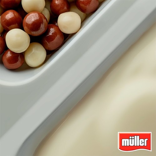 Muller Corner Chocolate Digestive & Strawberry Shortcake Yogurts  thumbnail 6