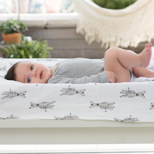Aden + Anais Muslin Swaddles Safari Babes thumbnail 3