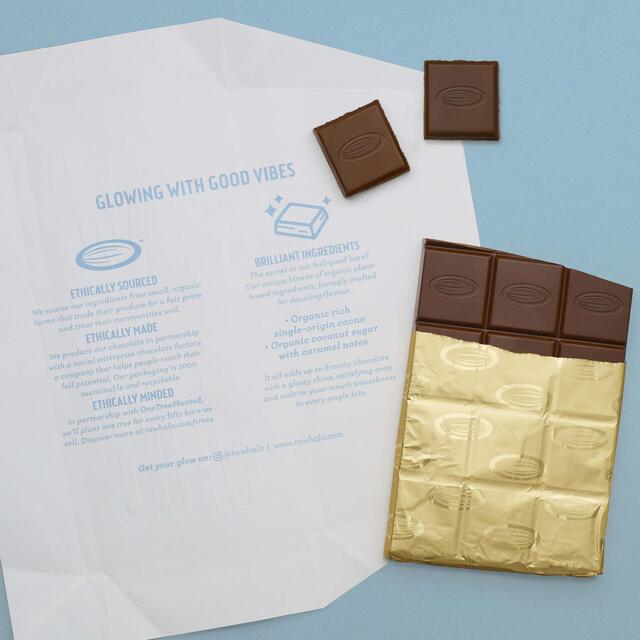 Raw Halo Dark 70% Organic Vegan Chocolate Bar thumbnail 3
