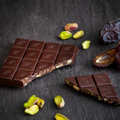 Willie's Cacao 100% Cacao with Pistachio & Date No Added Sugar thumbnail 2
