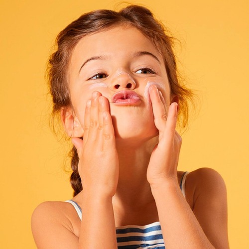 NIVEA SUN Kids Sensitive Protect SPF 50+ Sun Lotion thumbnail 4