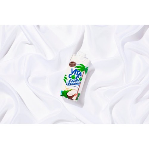 Vita Coco Extra Coconut Water Multipack thumbnail 5