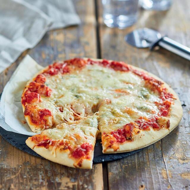 Picard Organic 3 Cheese Pizza thumbnail 2