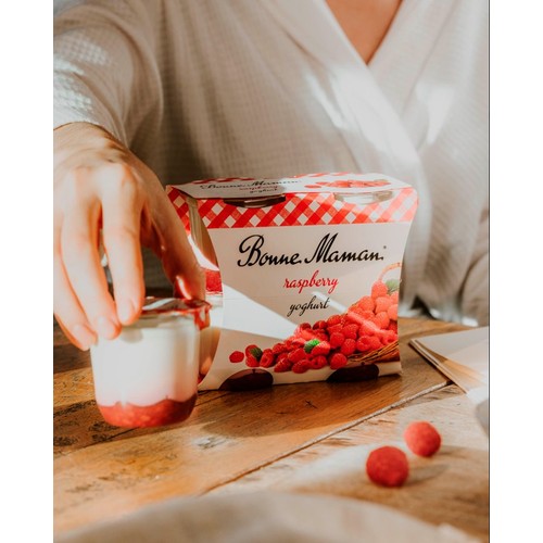 Bonne Maman Raspberry Yoghurt thumbnail 4