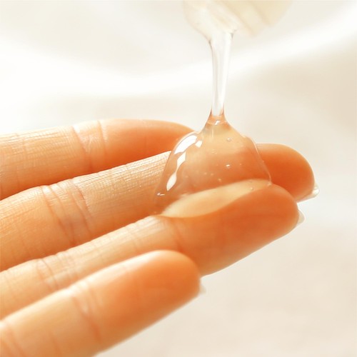 Durex Naturals Moisture Lube Water Based thumbnail 2