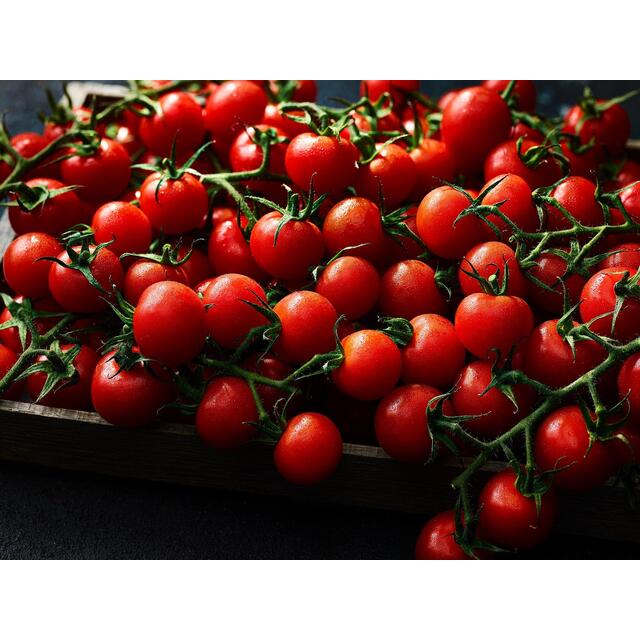 M&S Piccolini Vine Tomatoes thumbnail 2