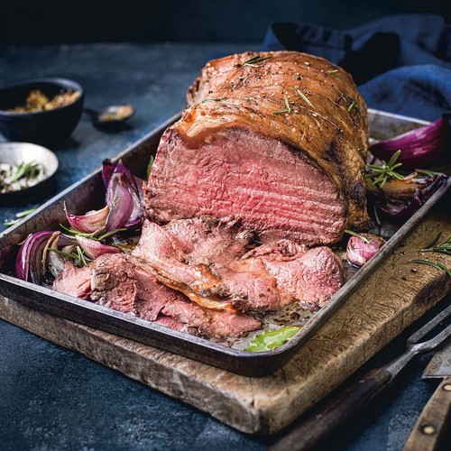 M&S Select Farms British Beef Sirloin Joint thumbnail 3