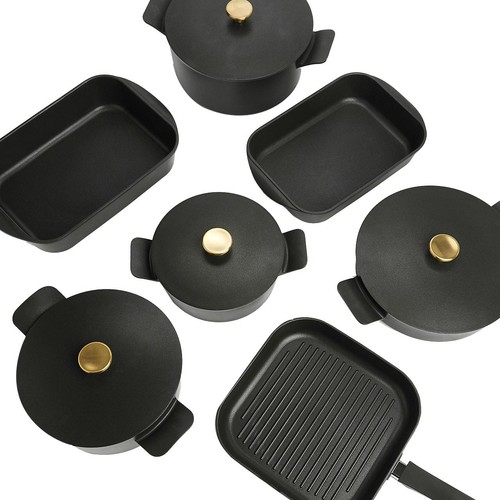 M&S Chef Cast Aluminium Roaster, Charcoal 30cm thumbnail 4