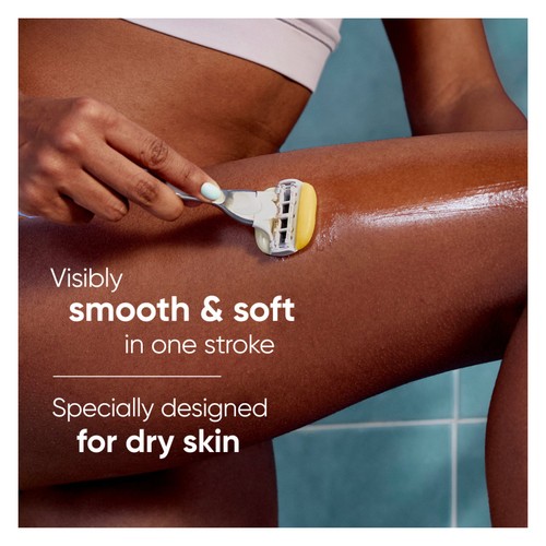 Gillette Venus Comfortglide Razor with Olay Coconut thumbnail 4