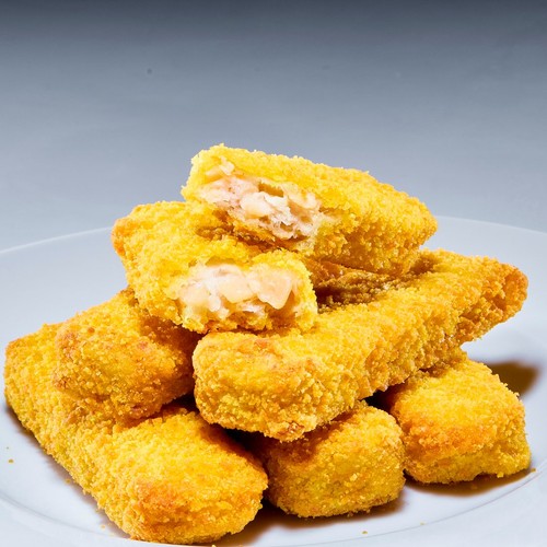 Moving Mountains Plant-Based Fish Fingers thumbnail 5
